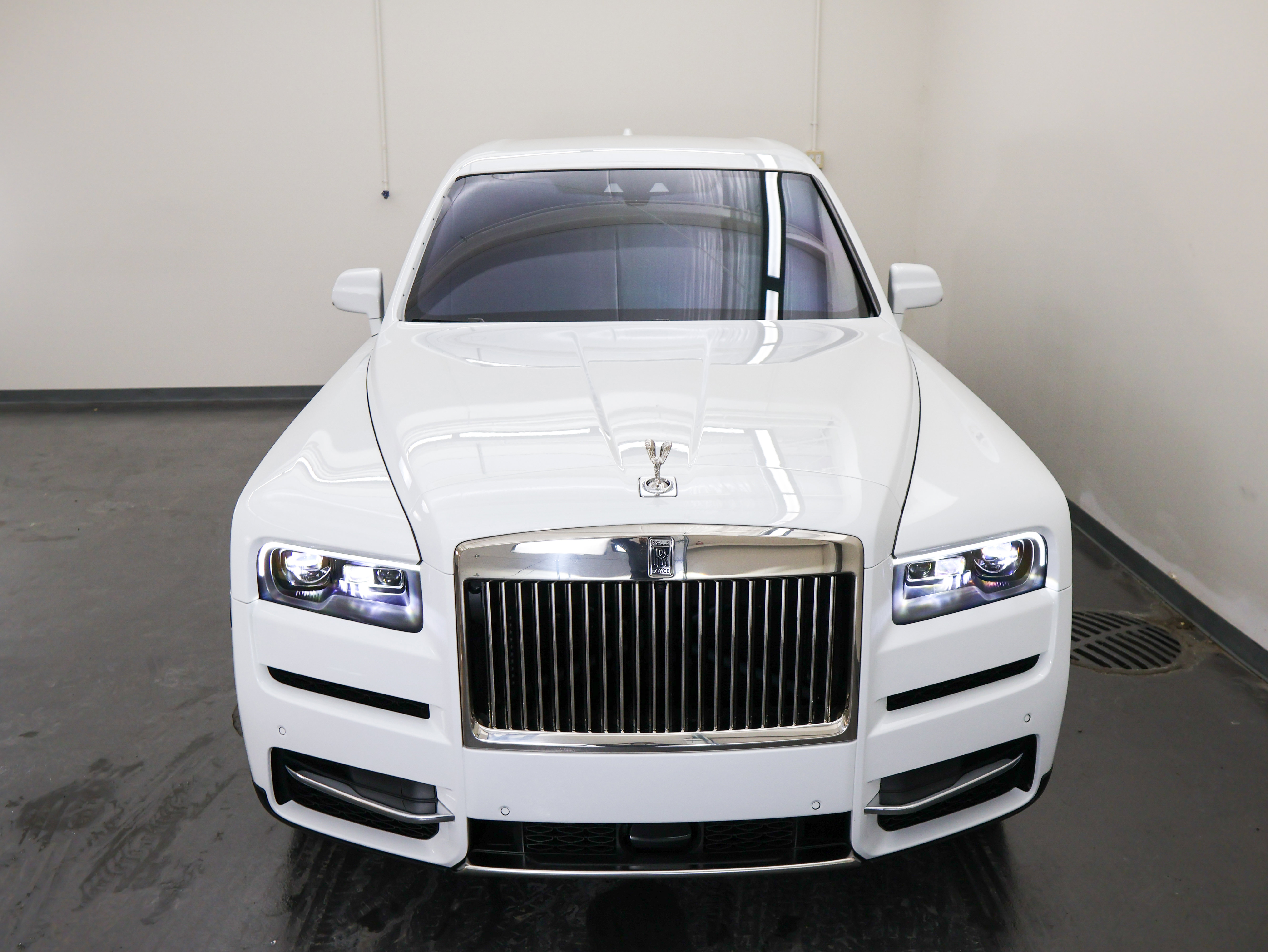 Used 2023 Rolls-Royce Cullinan image 11