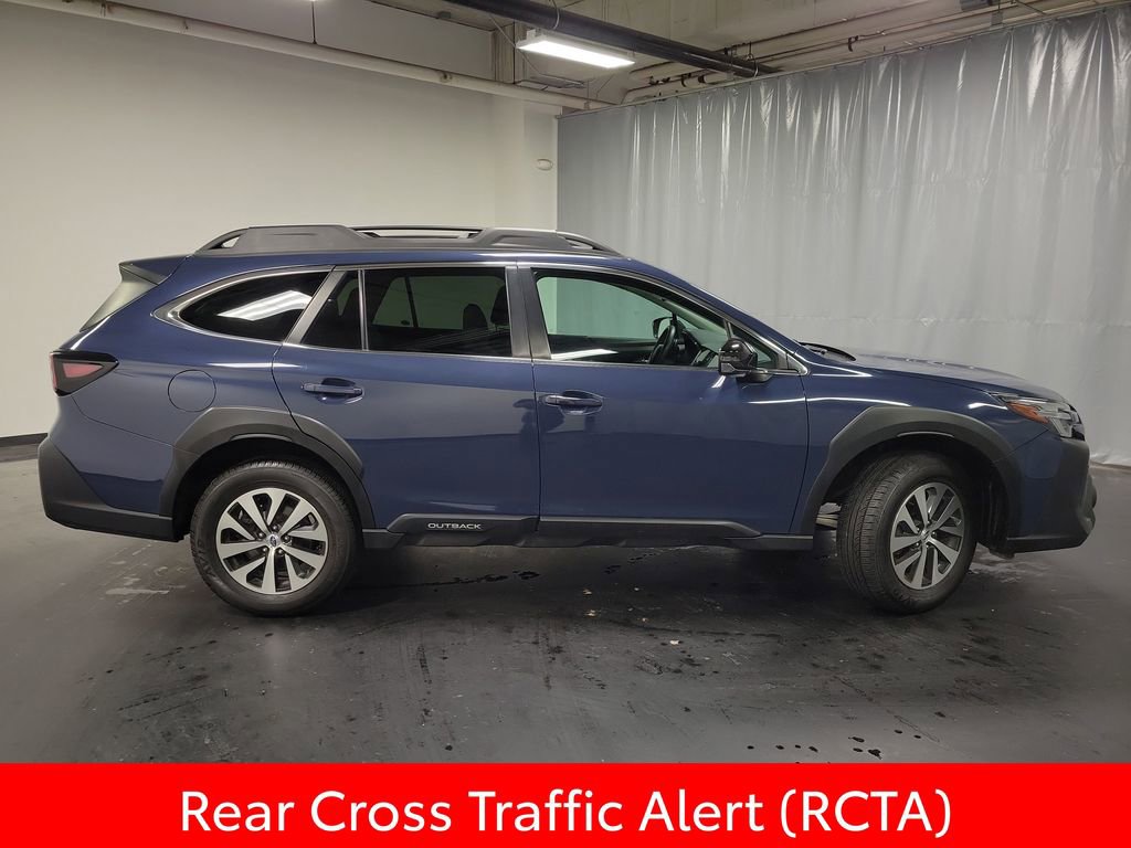 Used 2023 Subaru Outback Premium AWD/4WD image 9