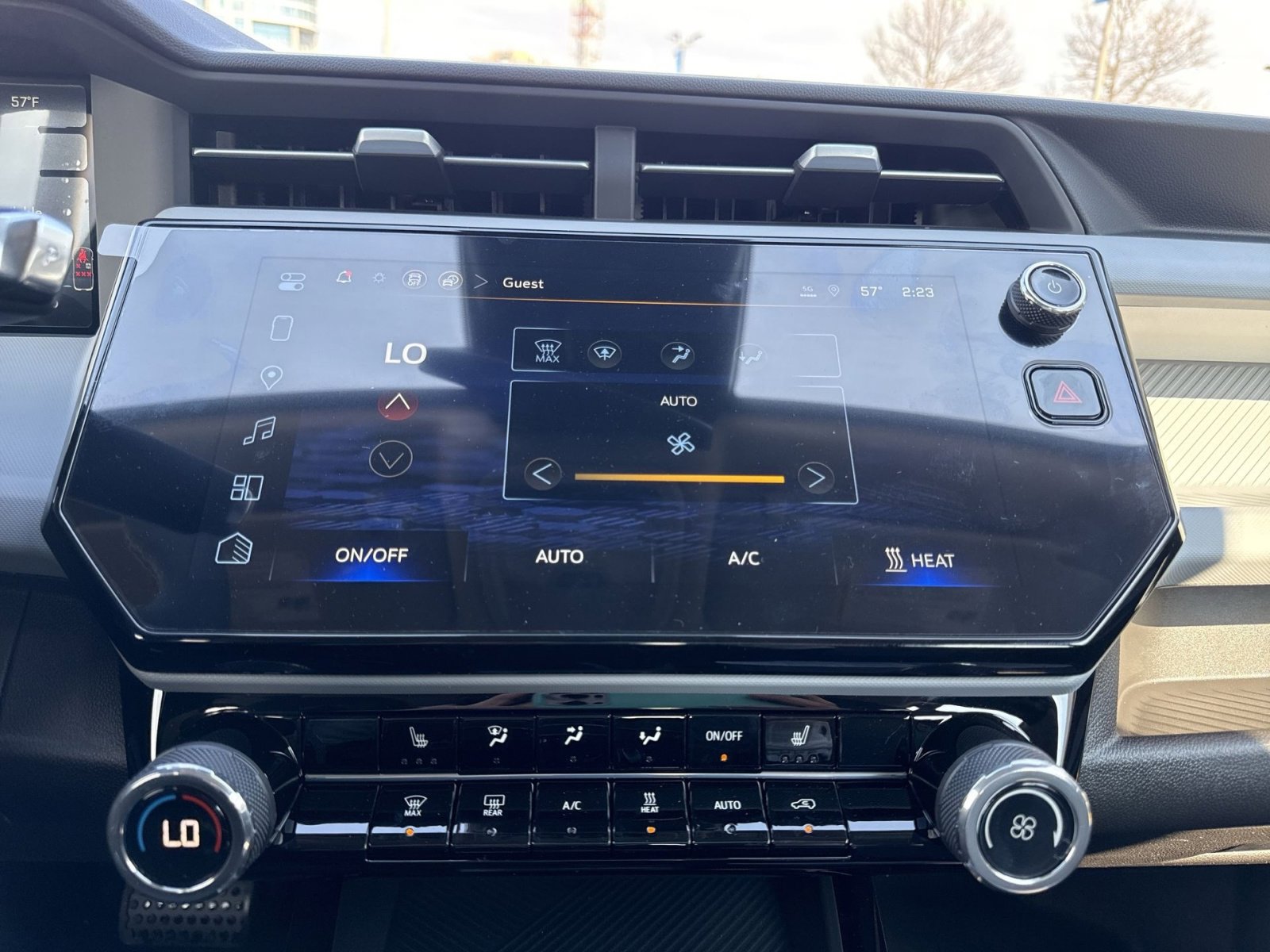 New 2027 Chevrolet Bolt LT w/ Comfort Package image 21