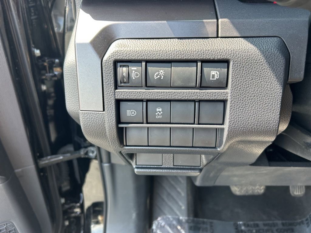 Used 2025 Toyota 4Runner SR5 image 6