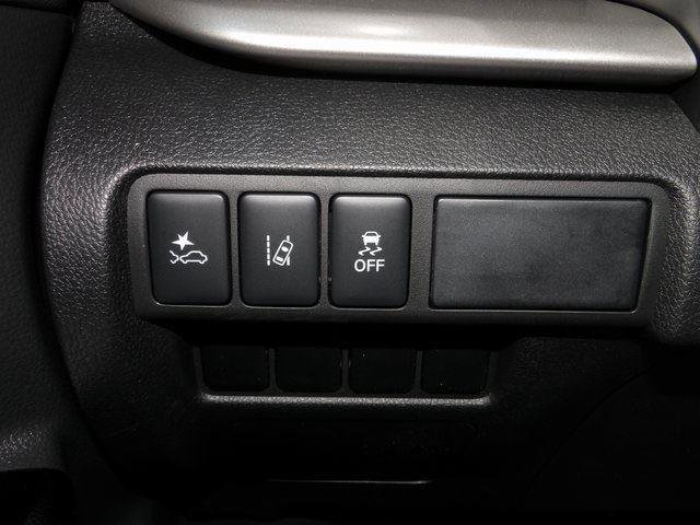 New 2024 Mitsubishi Eclipse Cross LE image 25