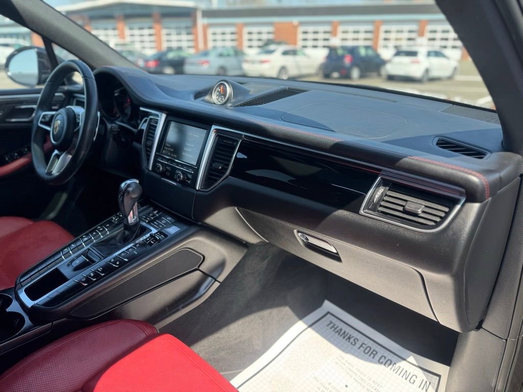 Used 2016 Porsche Macan S image 27