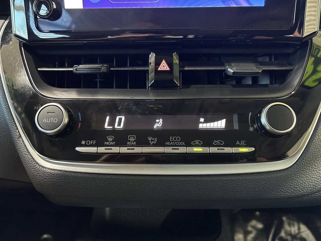 Certified 2024 Toyota Corolla LE FWD image 20
