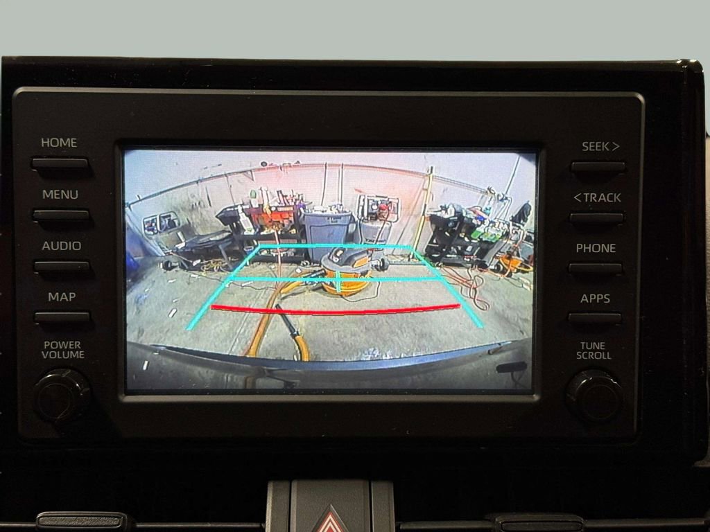 Used 2019 Toyota RAV4 LE image 11