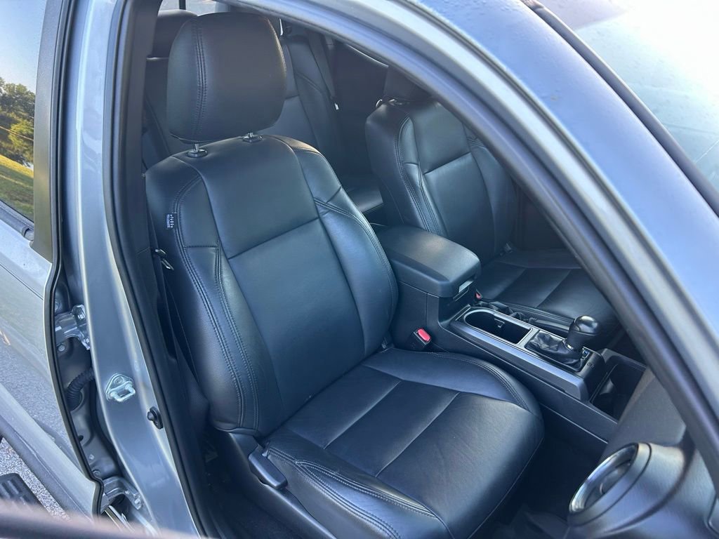 Used 2021 Toyota Tacoma TRD Sport w/ Technology Package image 15