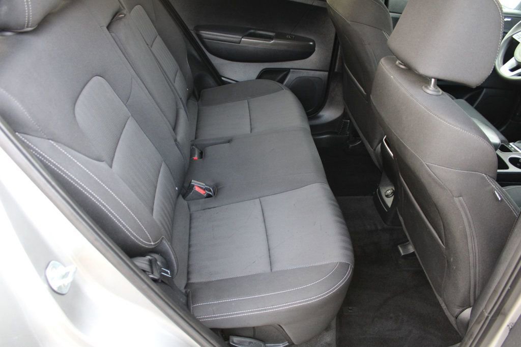 Used 2021 Kia Sportage LX FWD image 17