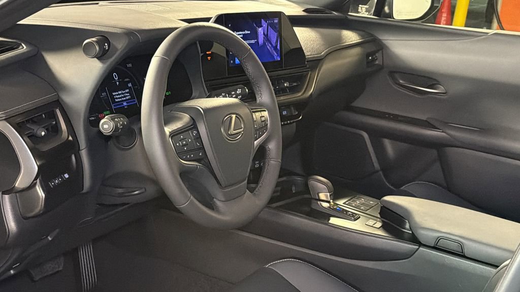 Certified 2025 Lexus UX 300h AWD w/ Accessory Package (Z1) image 23