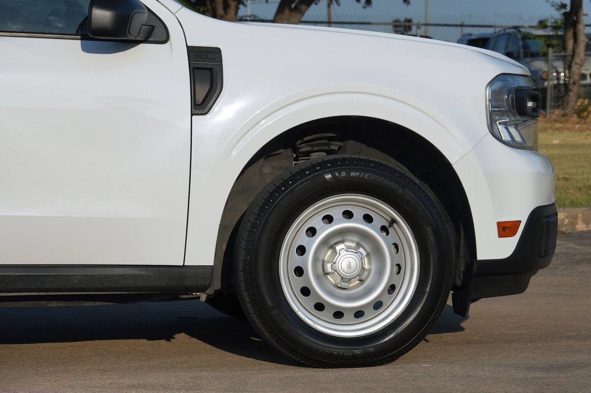 Used 2023 Ford Maverick XL FWD image 29