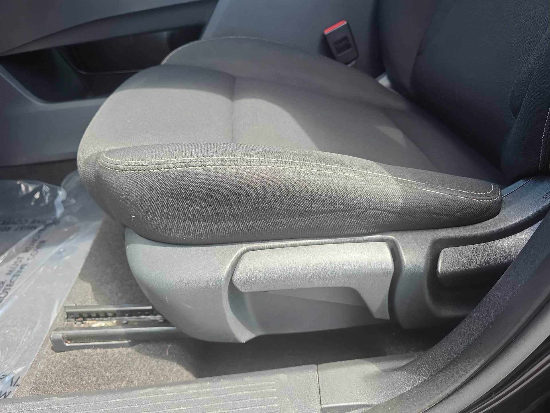 Used 2024 Nissan Rogue S FWD image 27