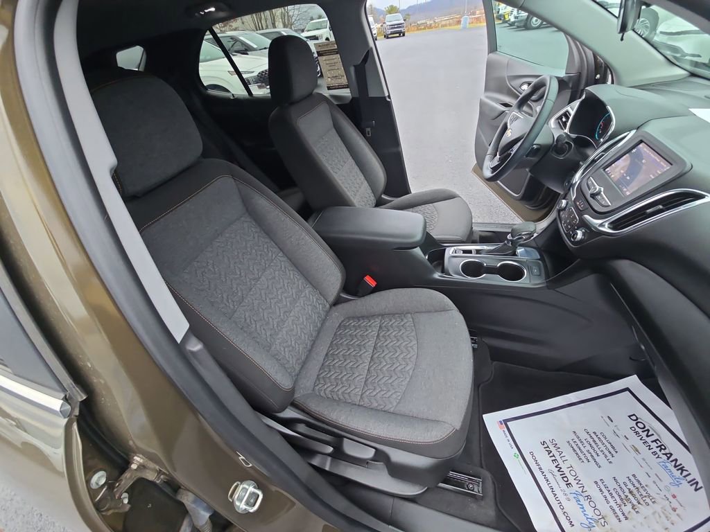 Used 2023 Chevrolet Equinox LT FWD image 28
