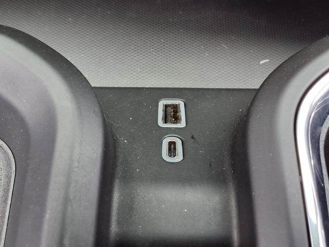 Certified 2025 GMC Sierra 3500 Denali w/ Denali Reserve Package image 9