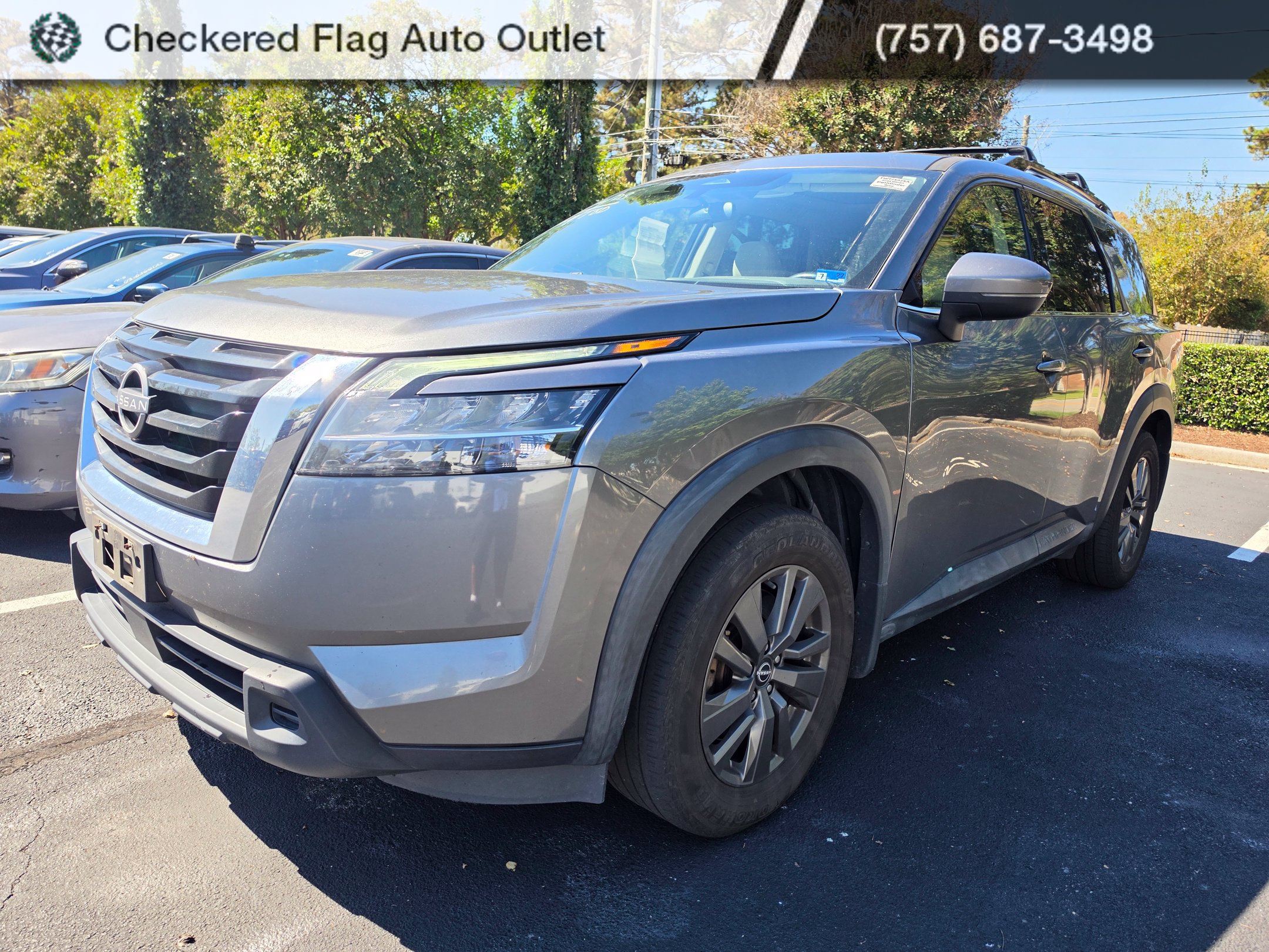 Used 2022 Nissan Pathfinder SV w/ SV Premium Package AWD/4WD image 1