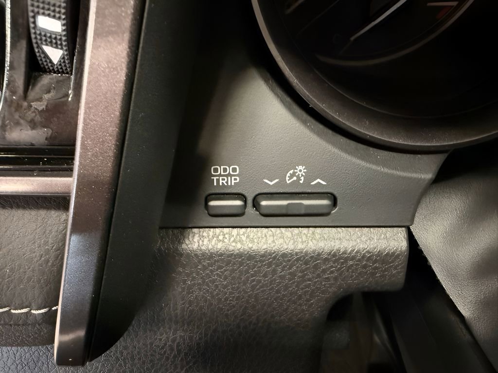 Used 2023 Toyota Camry SE image 26