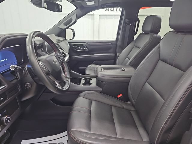 Used 2024 Chevrolet Suburban RST w/ Luxury Package AWD/4WD image 39