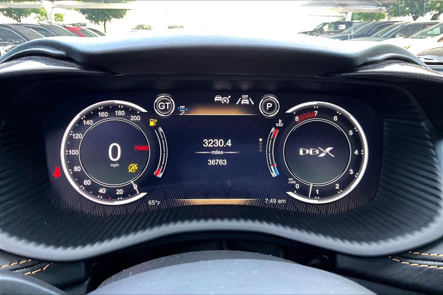 Used 2021 Aston Martin DBX AWD/4WD image 25