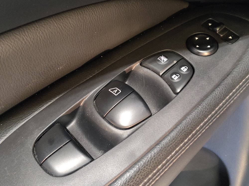 Used 2019 Nissan Pathfinder S FWD image 27