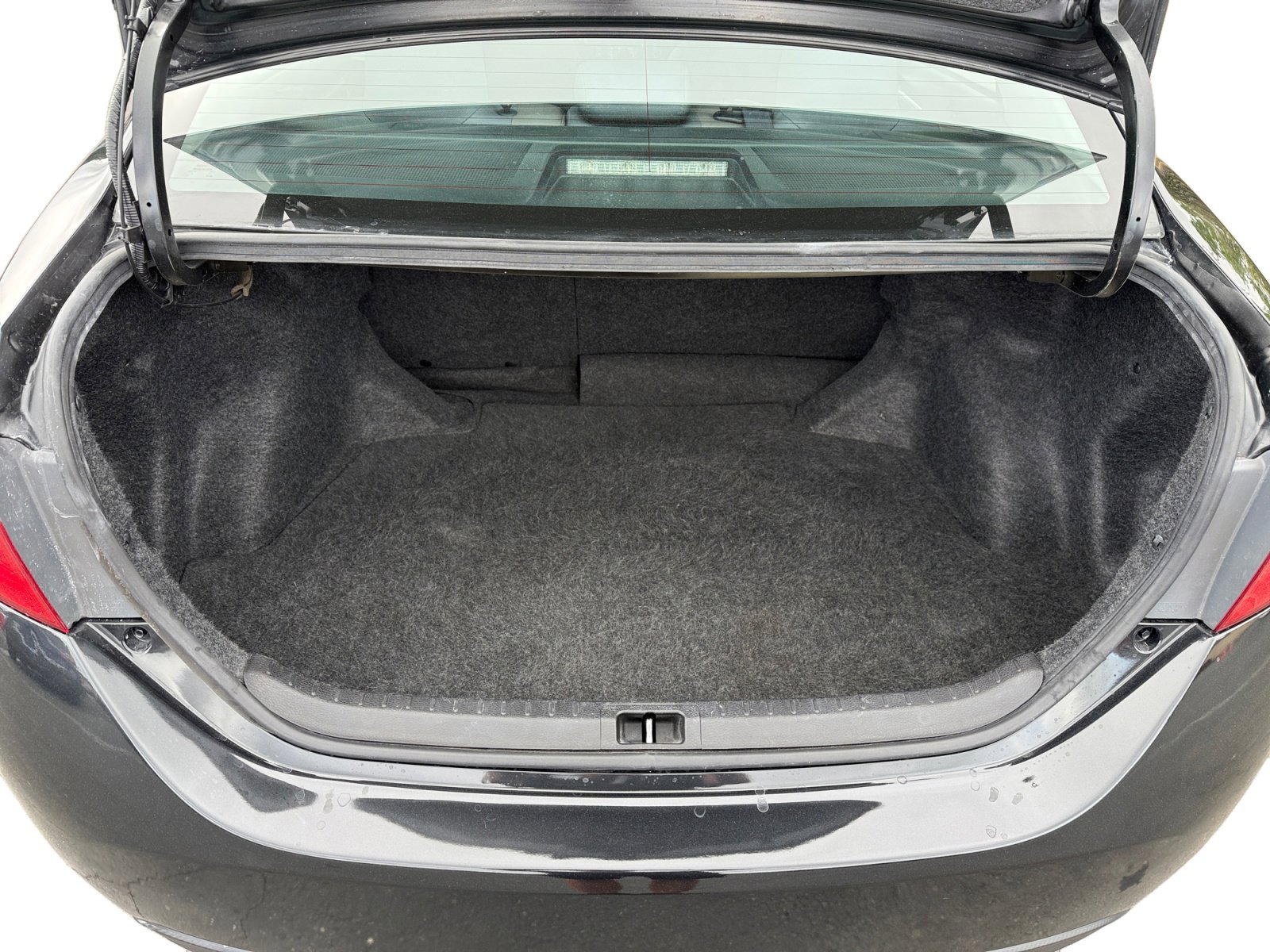 Used 2017 Toyota Corolla LE image 17