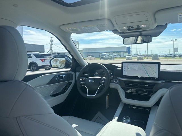 New 2026 Ford Explorer Platinum w/ LUX Leather Package image 14