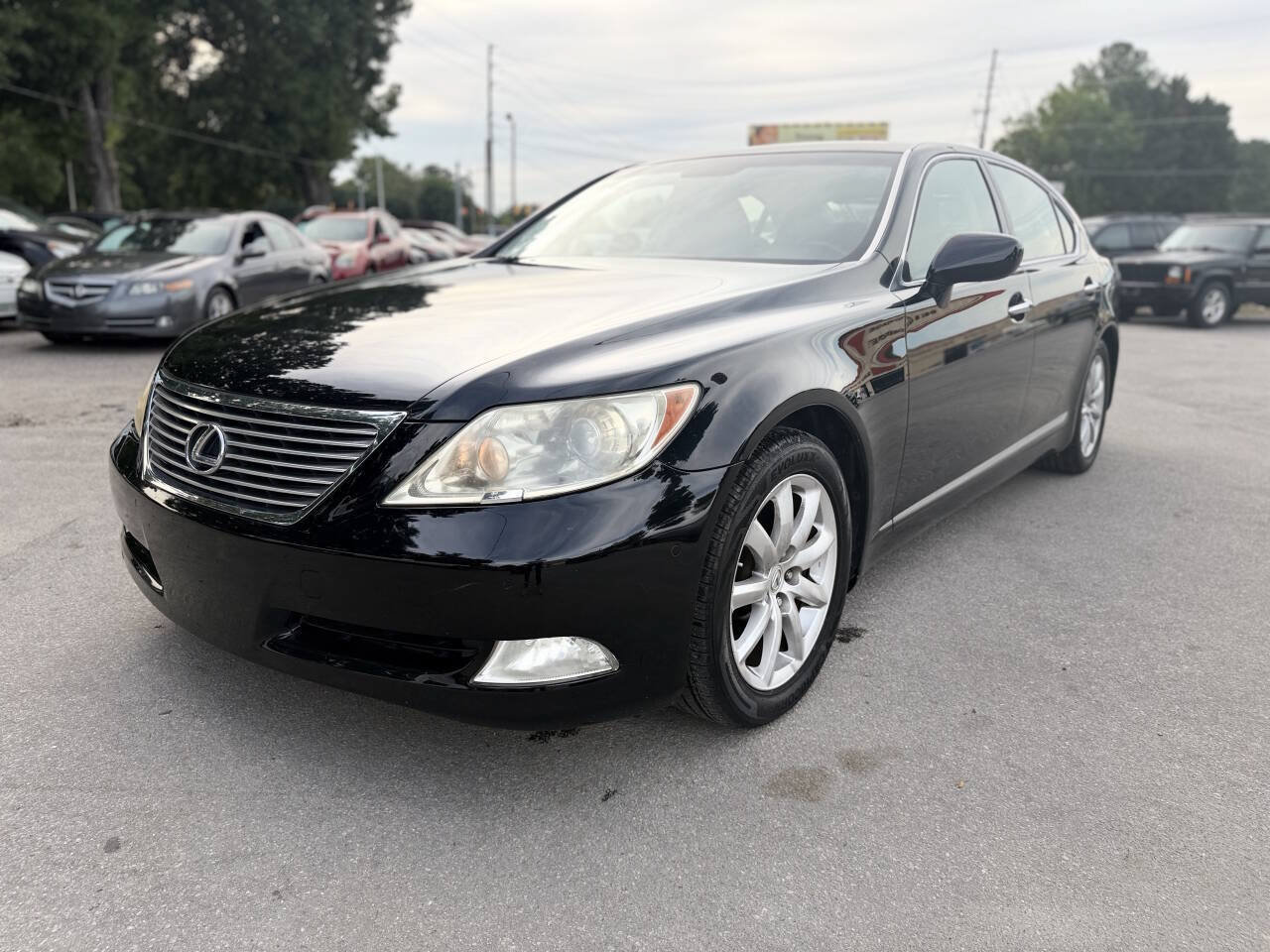 Used 2007 Lexus LS 460 L RWD image 3