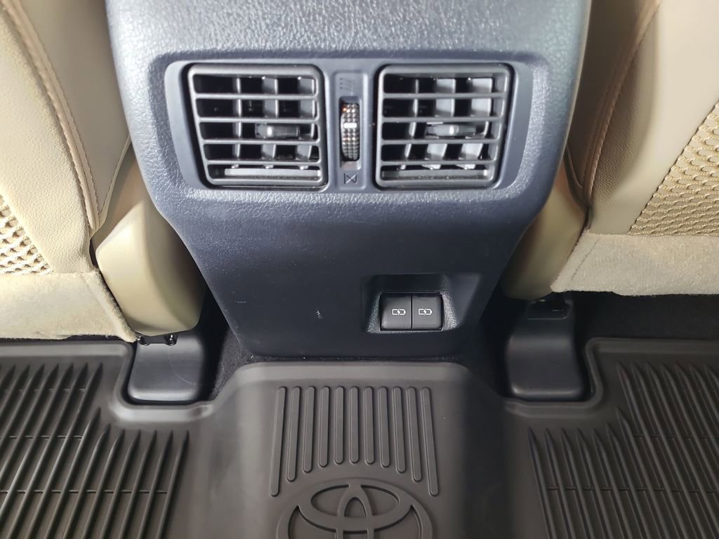Used 2024 Toyota 4Runner SR5 Premium w/ Moonroof Package AWD/4WD image 18