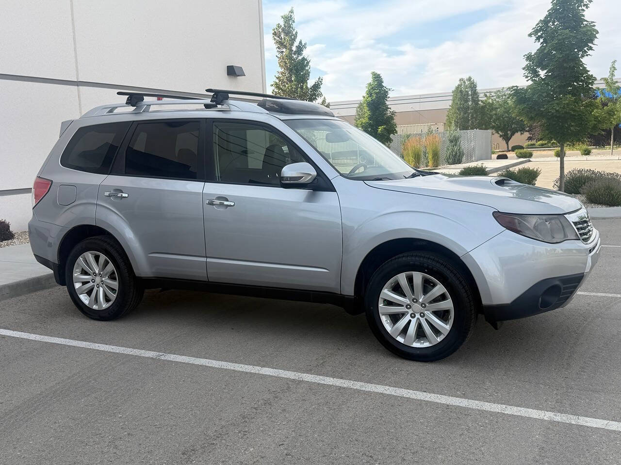 Used 2013 Subaru Forester 2.5XT Touring w/ Popular Pkg 2 AWD/4WD image 17