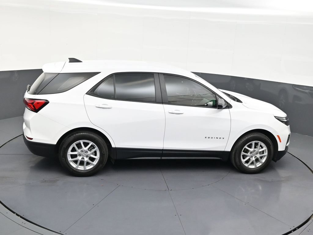 Used 2024 Chevrolet Equinox LS image 18