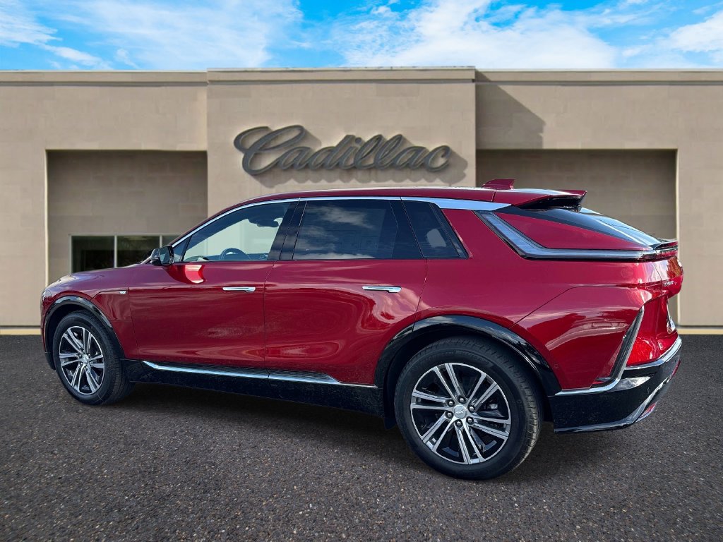 New 2026 Cadillac Lyriq Luxury RWD image 5