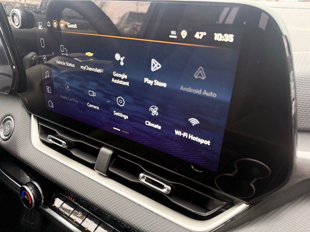 New 2026 Chevrolet Equinox LT w/ Convenience Package II image 23