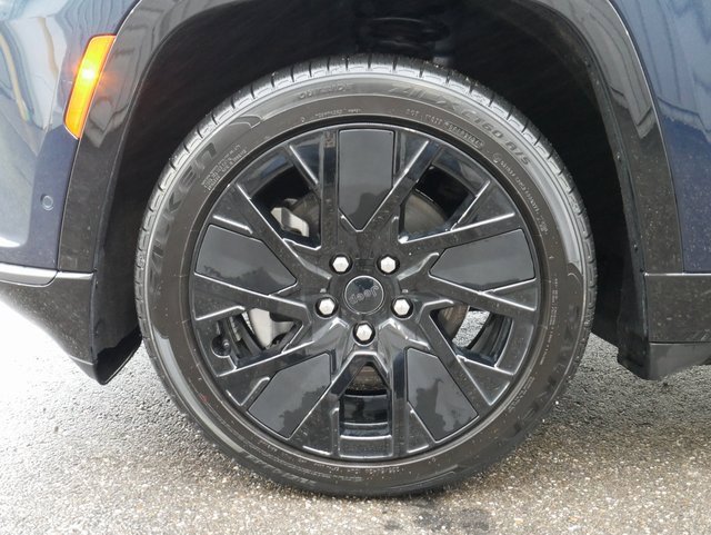 Used 2025 Jeep Wagoneer S Launch Edition image 13