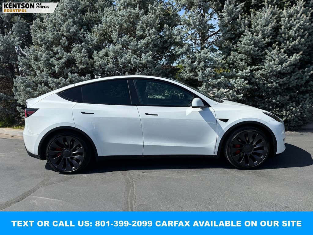 Used 2023 Tesla Model Y Performance AWD/4WD image 9
