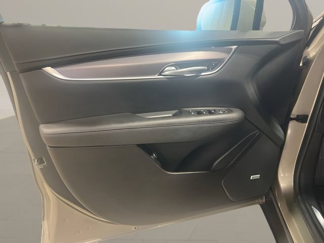 Used 2023 Cadillac XT5 Luxury FWD image 10