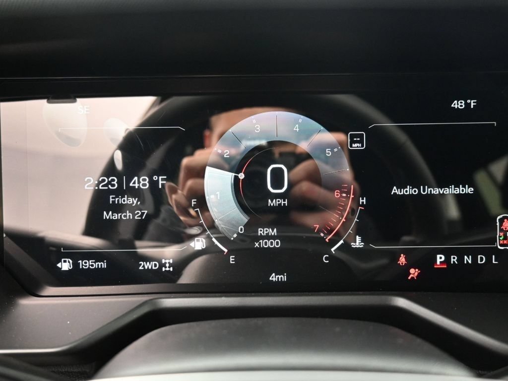 New 2026 GMC Acadia AT4 w/ Luxury Package AWD/4WD image 13