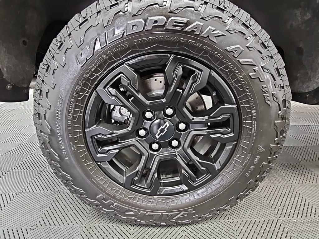 Used 2024 Chevrolet Silverado 1500 ZR2 image 51