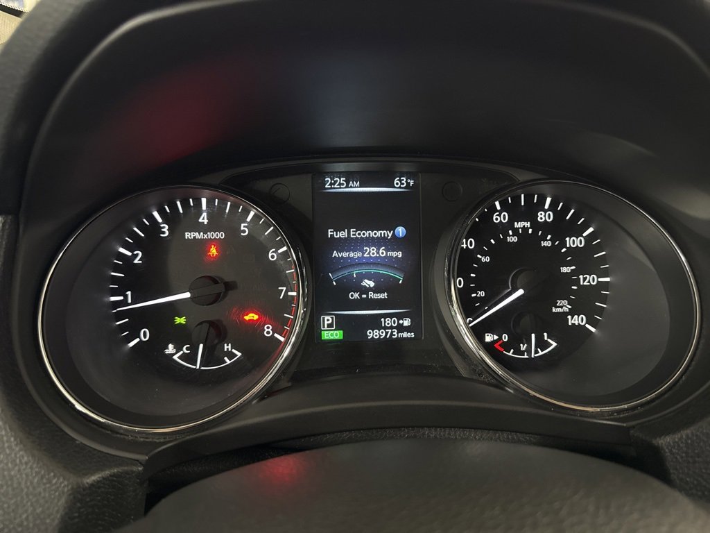 Used 2017 Nissan Rogue SV image 28