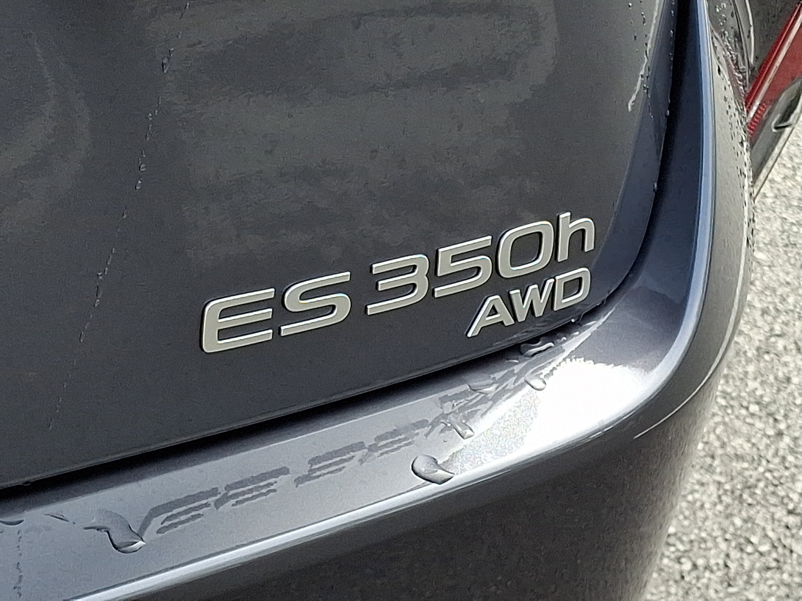 New 2026 Lexus ES 350h AWD image 18