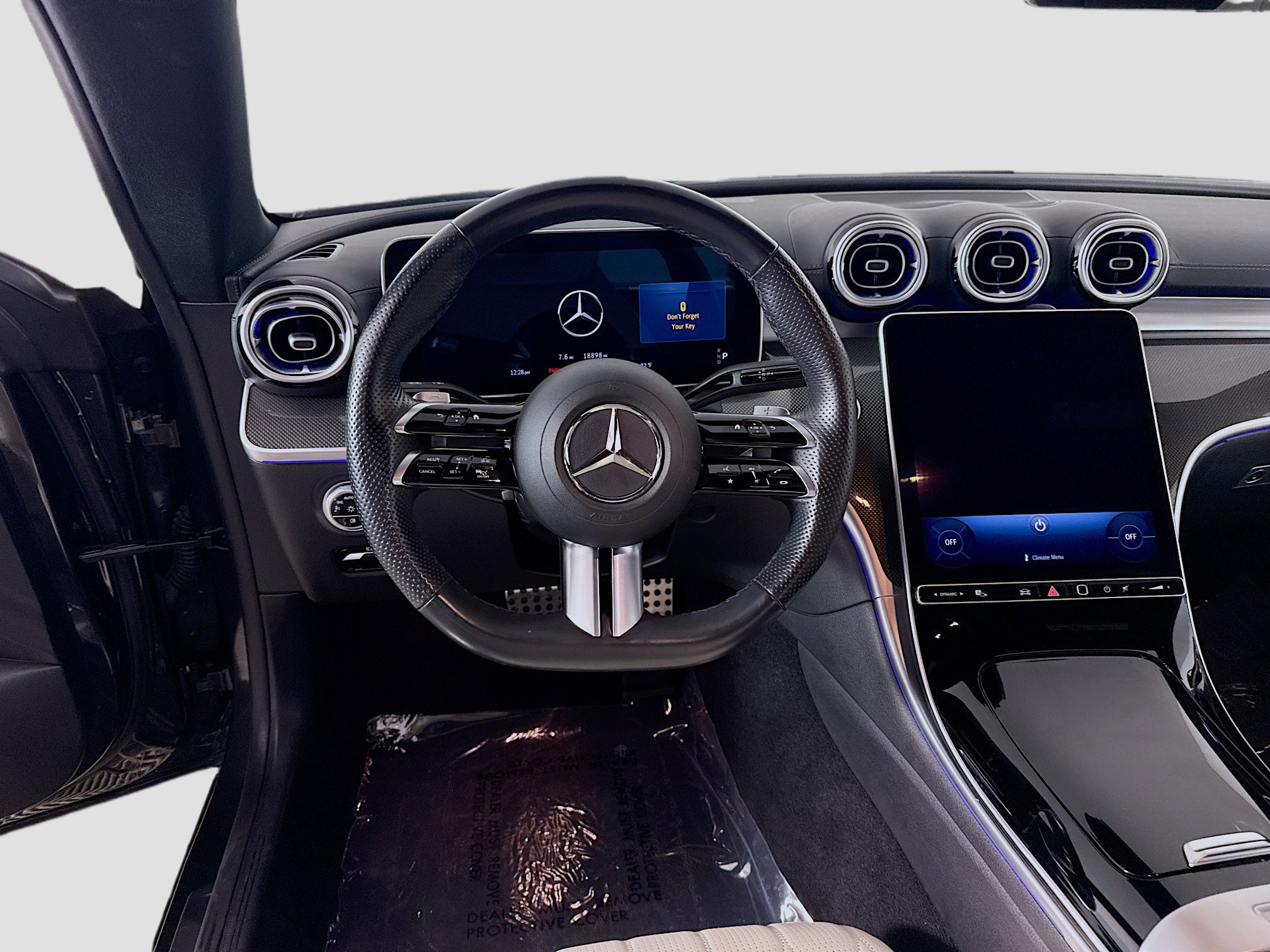 Used 2024 Mercedes-Benz CLE 450 4MATIC Coupe w/ Driver Assistance Package image 17