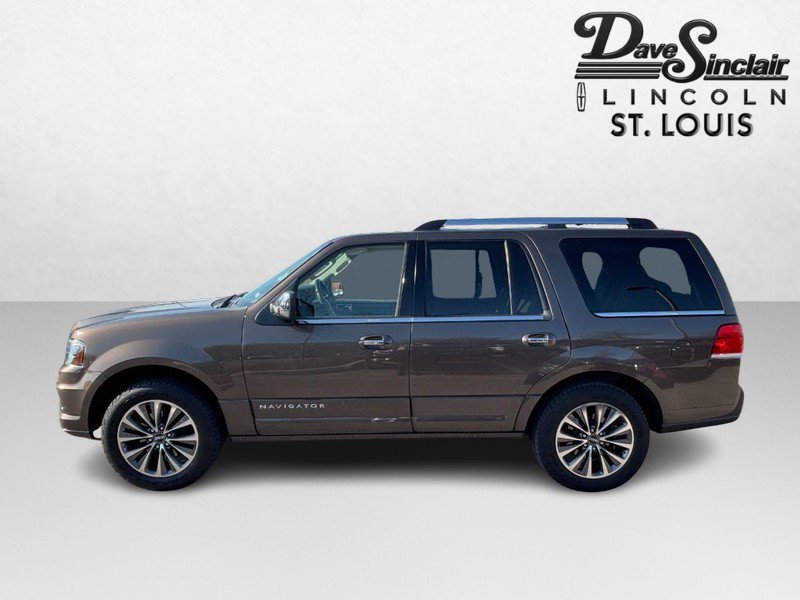 Used 2016 Lincoln Navigator Select image 8