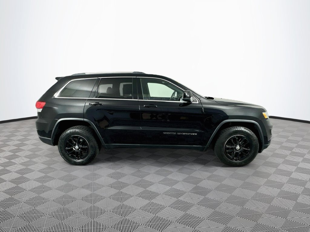 Used 2019 Jeep Grand Cherokee Laredo w/ Security & Convenience Group AWD/4WD image 11