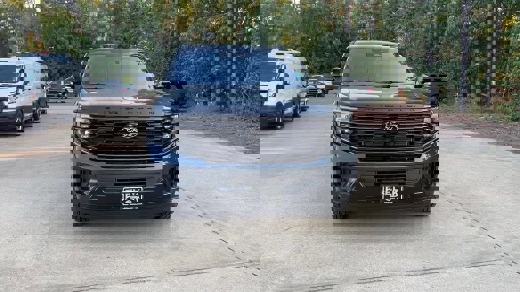 New 2025 Ford Expedition Platinum w/ Stealth Performance Package image 9