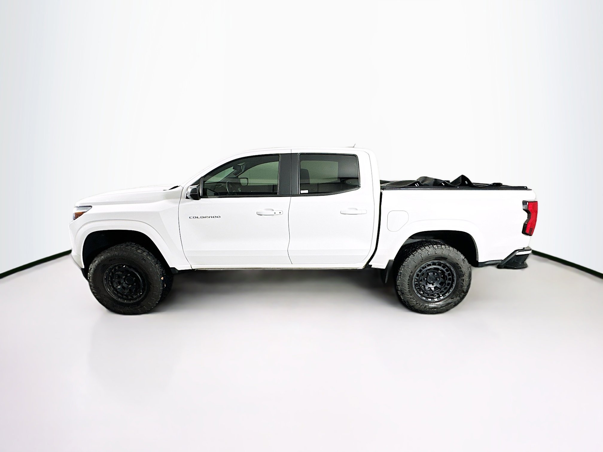 Used 2023 Chevrolet Colorado LT image 4