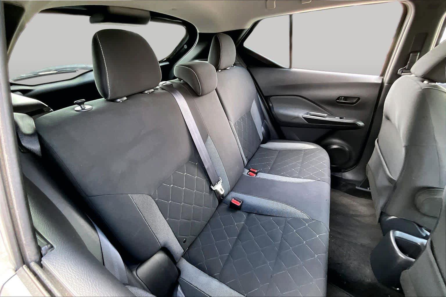 Used 2019 Nissan Kicks S FWD image 20
