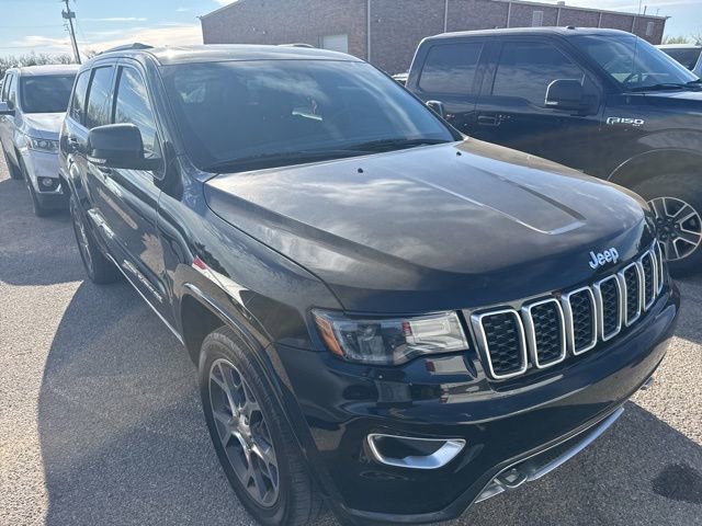 Used 2018 Jeep Grand Cherokee Limited image 3