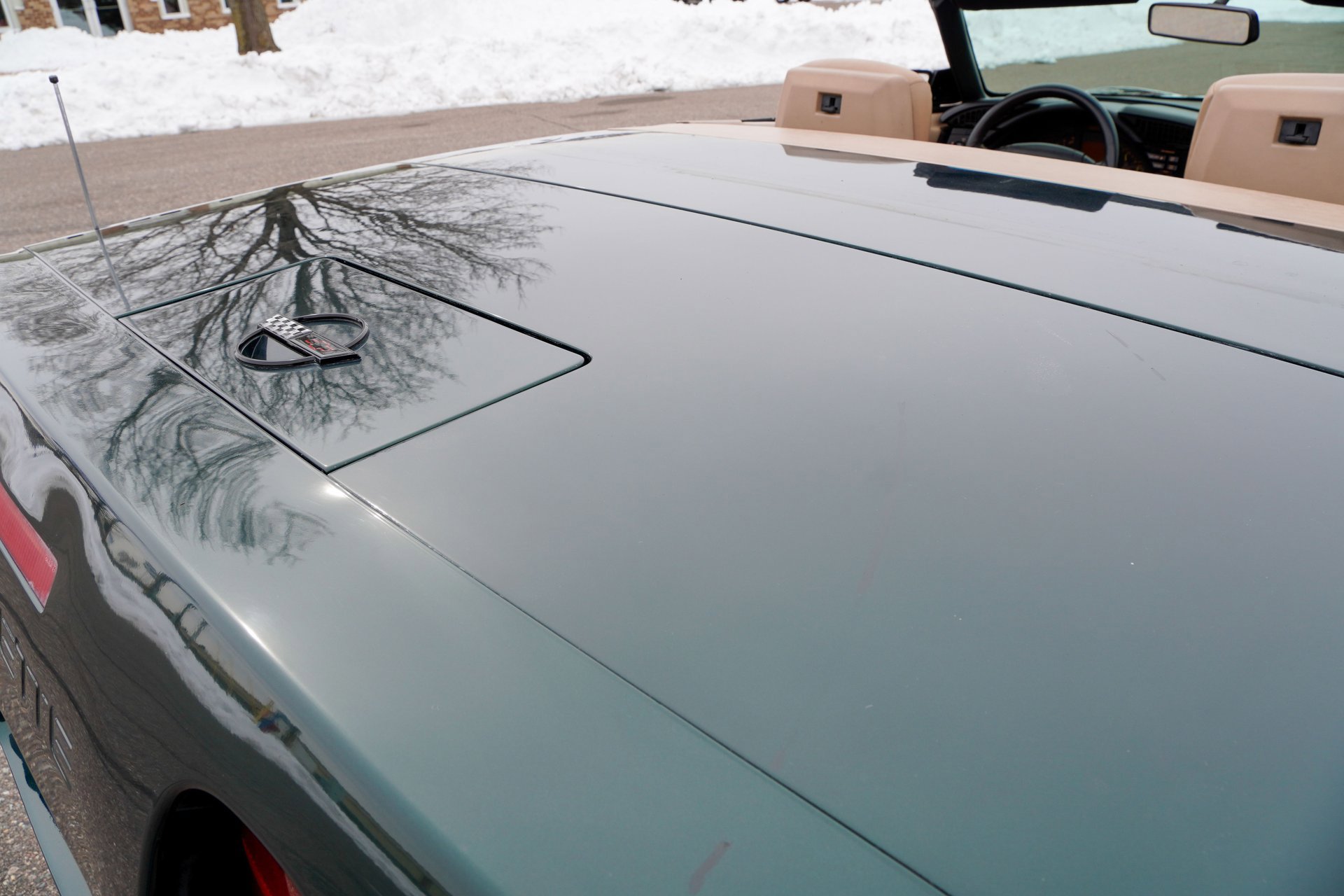 Used 1992 Chevrolet Corvette 2dr Convertible image 25