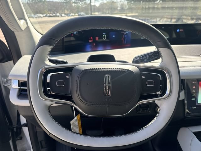 New 2026 Lincoln Navigator Black Label AWD/4WD image 14