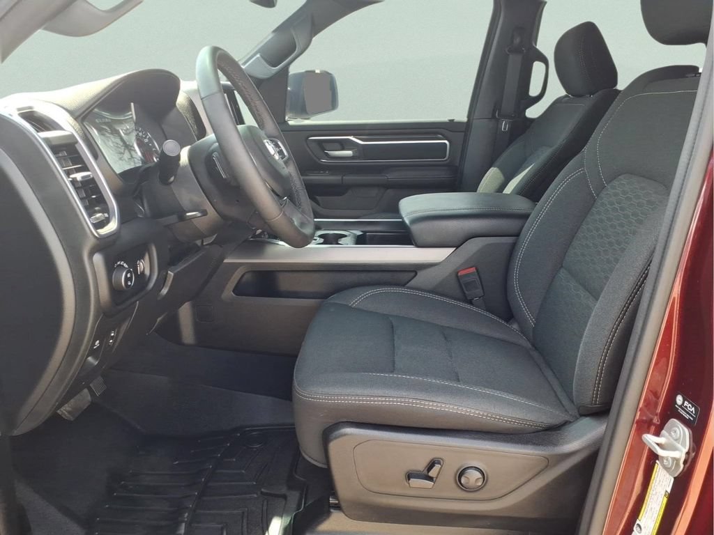 Used 2025 RAM 1500 Big Horn AWD/4WD image 13