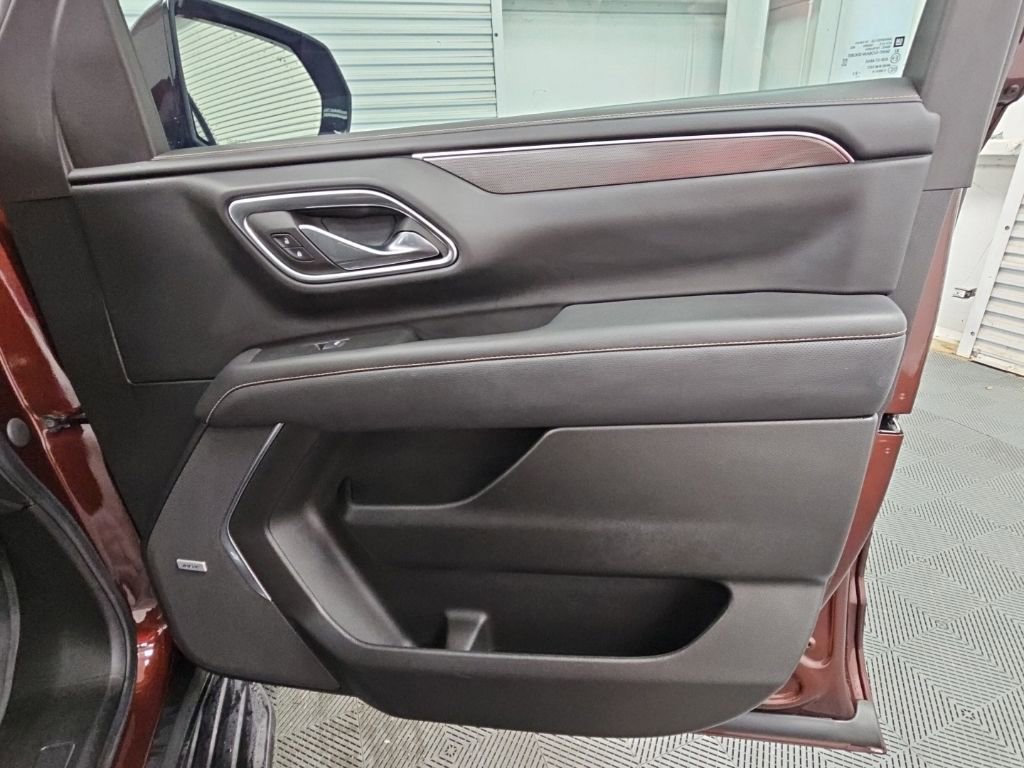 Used 2023 GMC Yukon AT4 w/ LPO, Floor Liner Package AWD/4WD image 45