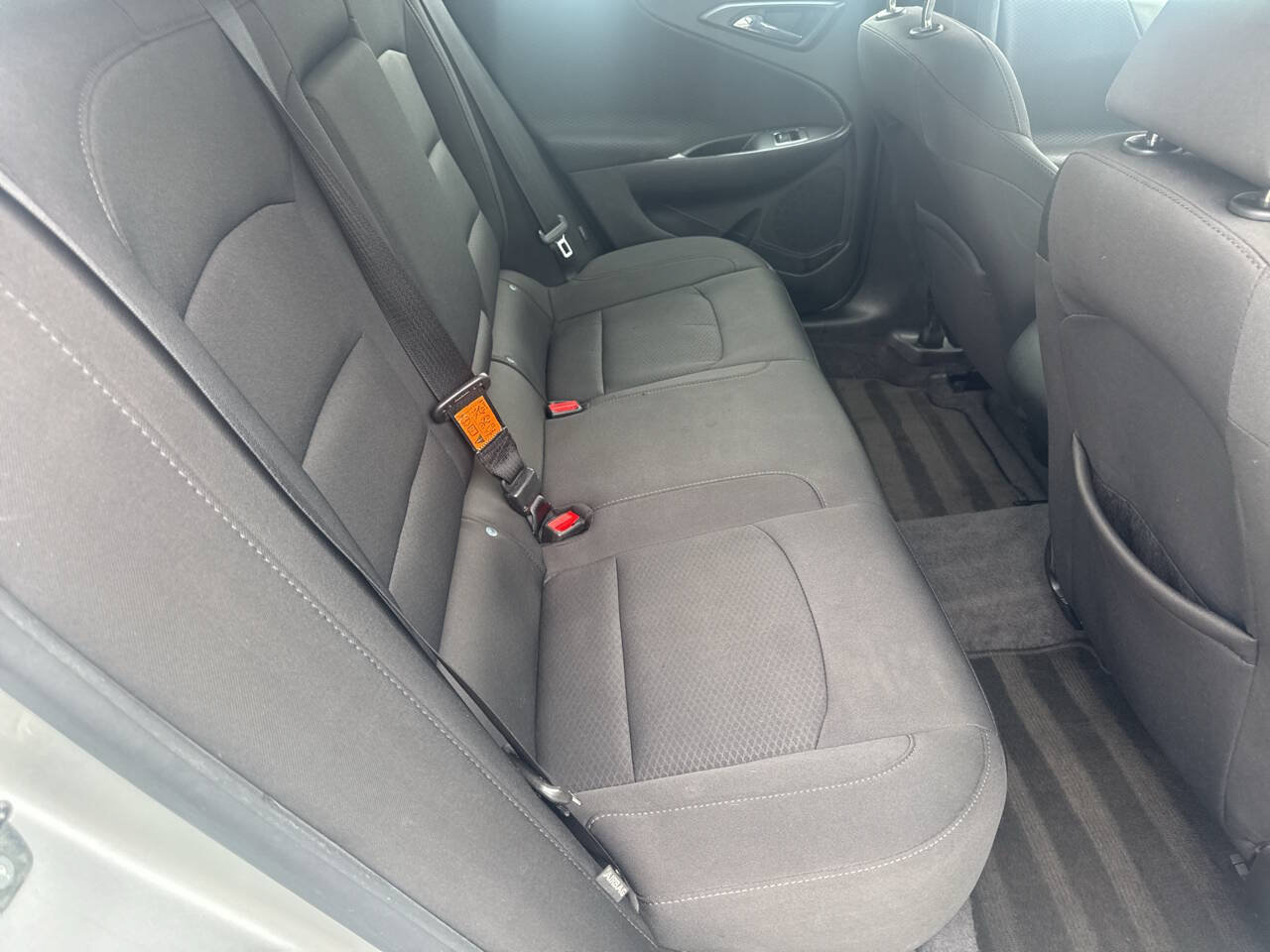 Used 2018 Chevrolet Malibu LS FWD image 18