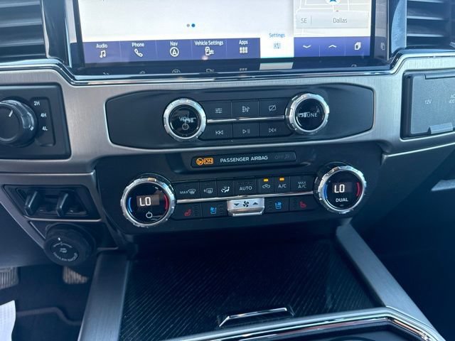 Used 2022 Ford F250 Platinum w/ FX4 Off-Road Package AWD/4WD image 37