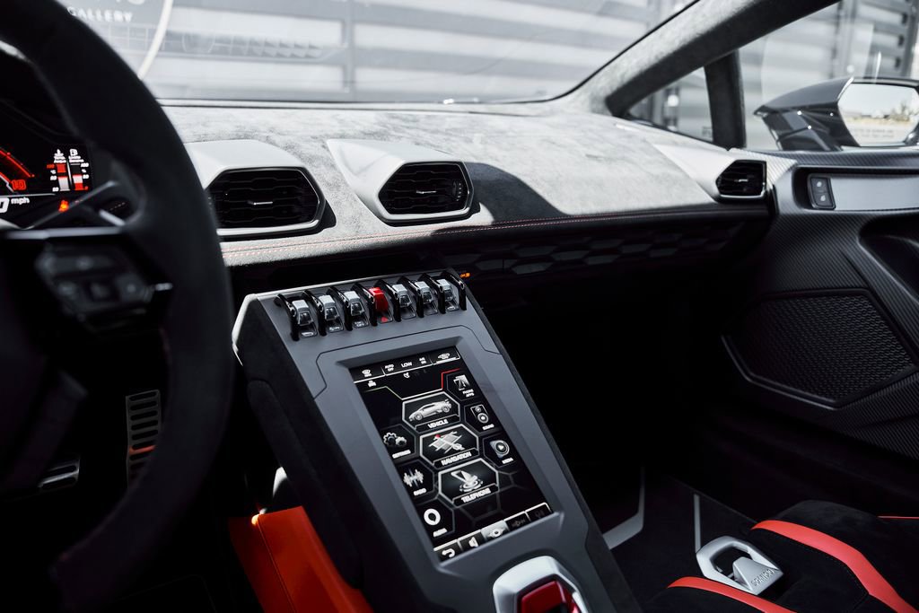 Used 2024 Lamborghini Huracan STO RWD image 61