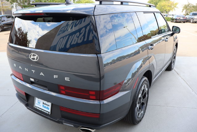 Used 2026 Hyundai Santa Fe SEL FWD image 5